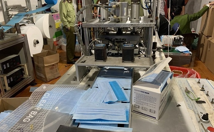 Đình chỉ công ty sản xuất khẩu trang kháng khuẩn trái phép ở Hải Phòng